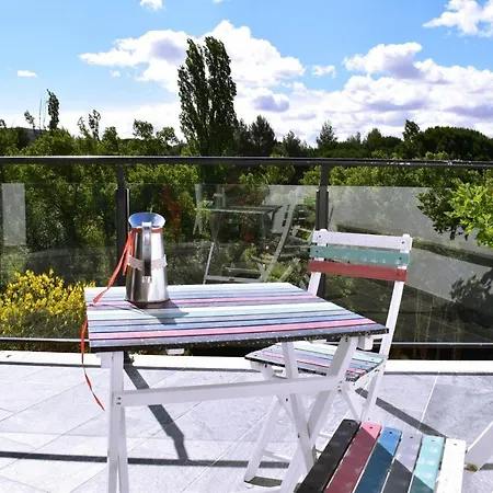 ホステル Hosting Duero